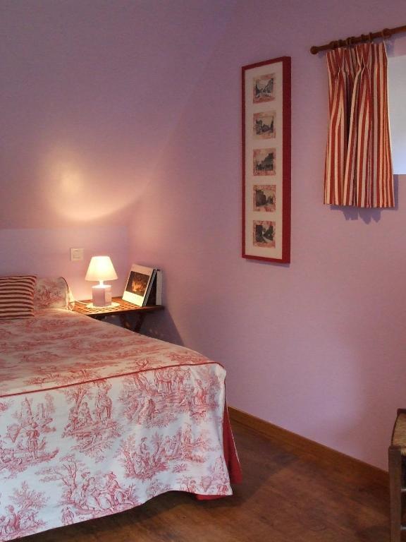 Le Moulin D'Hys Bed & Breakfast La Cropte Ruang foto