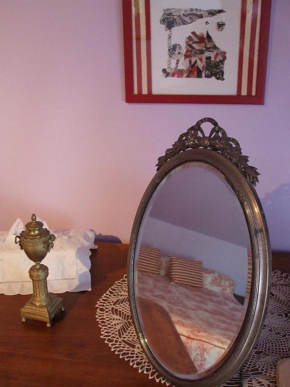 Le Moulin D'Hys Bed & Breakfast La Cropte Ruang foto